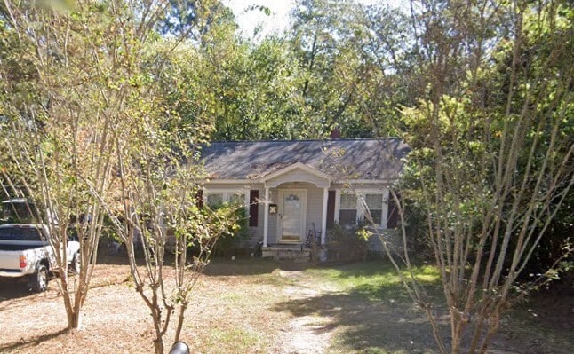 Photo - 401 Highland St