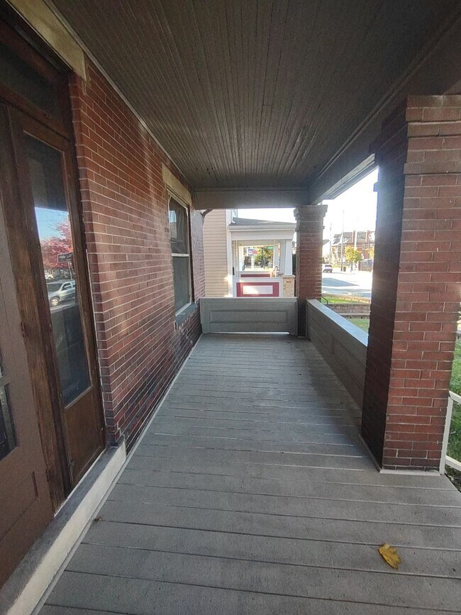 Photo - Incredible 6 Bedroom Home OSU Campus – Ren...