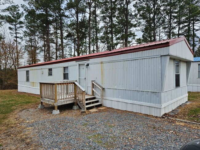 Renovated 2 Bedroom, 2 Bath Mobile Home! - Renovated 2 Bedroom, 2 Bath Mobile Home!