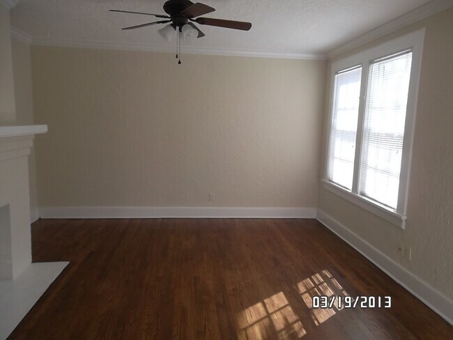 Photo - r1905b Unidad 1905