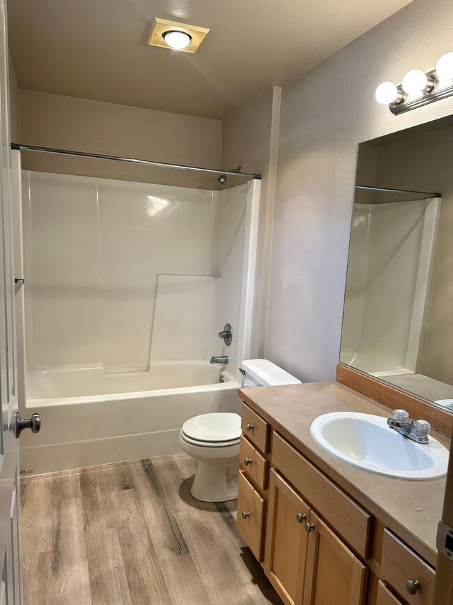 Photo - 2bd/2ba Maple Valley Home