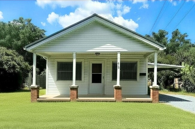 Building Photo - Adorable 2 bedroom home