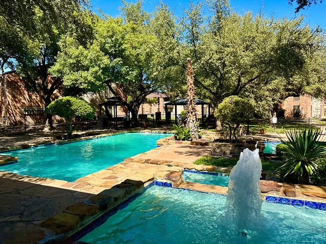 Photo - Raintree Apartments