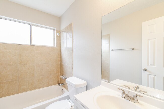 Photo - 5310 Riverwood Dr