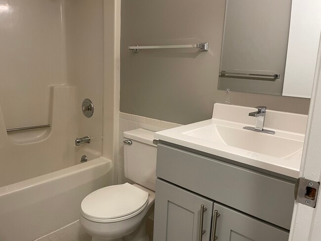 Photo - The Neighborhood at Englewood - Batchawana