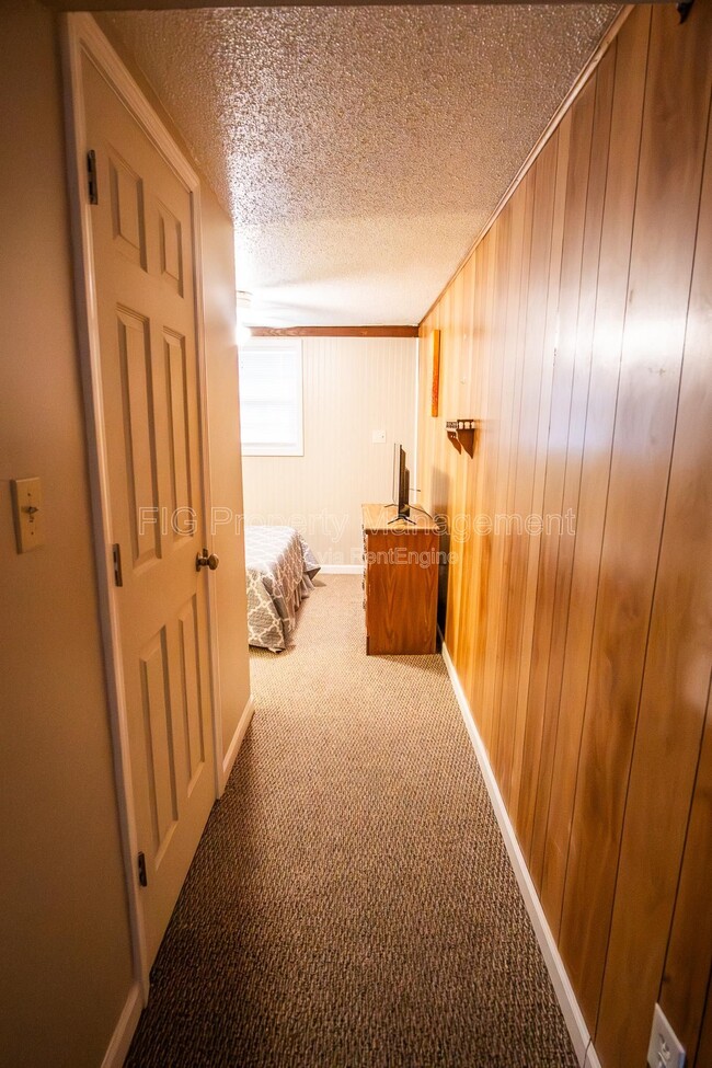 Photo - 707 W Race St Unidad 1