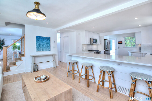 Photo - 537 Penfield Rd