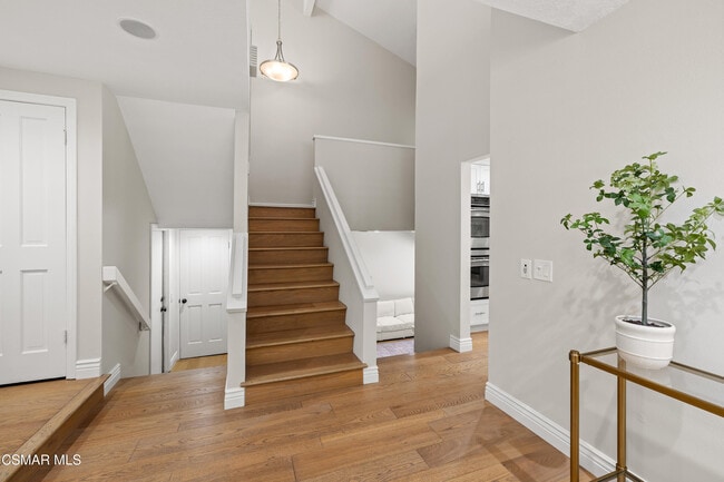 Photo - 1408 N View Dr