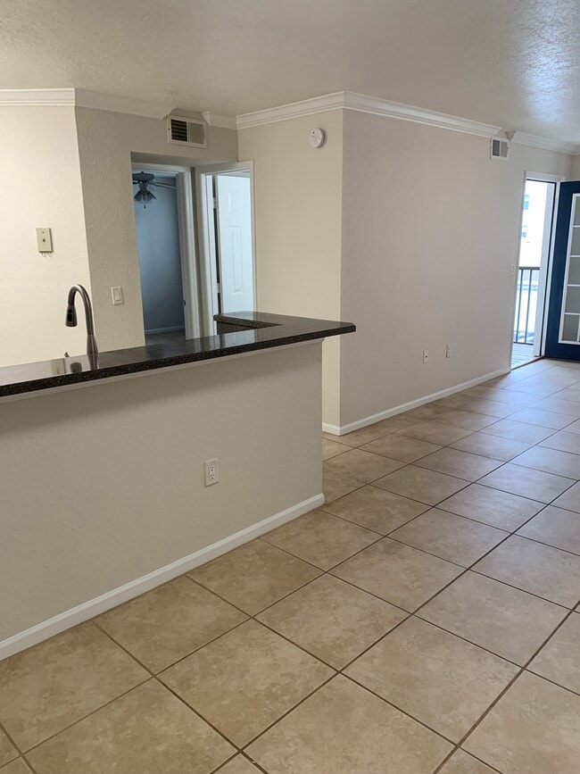 Photo - 805 Boardwalk Dr Unidad Belleza