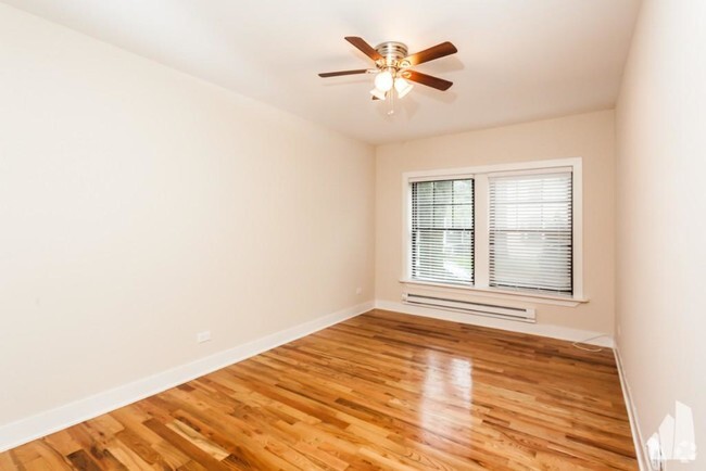 Building Photo - 1 bedroom in Chicago IL 60201 Unit 1031-W2 Rental