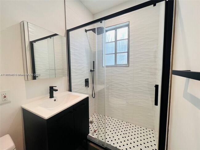 Photo - 526 15th St Condo Unit 15