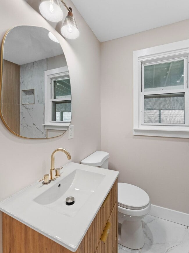 Photo - 607 W Madison Ave