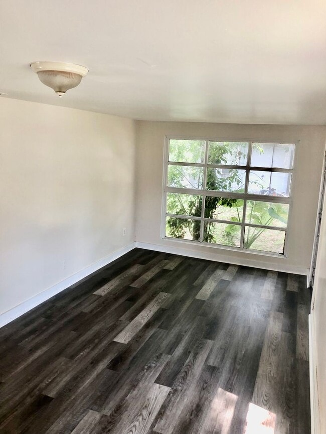 **Gorgeous (3BR/1BA) Lakeland "Dixieland"... - **Gorgeous  (3BR/1BA) Lakeland "Dixieland"... House