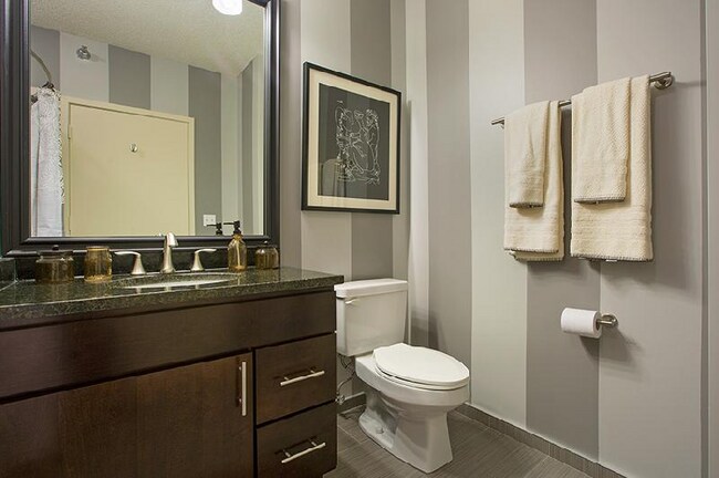 Photo - 541 N Fairbanks Ct