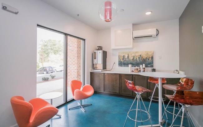 2918 North at Winstead Commons