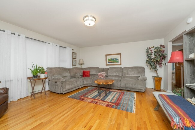 Photo - Four Bedroom Home in Portage