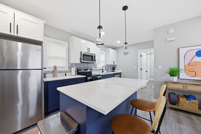 Photo - 1114 Oakland Dr SW