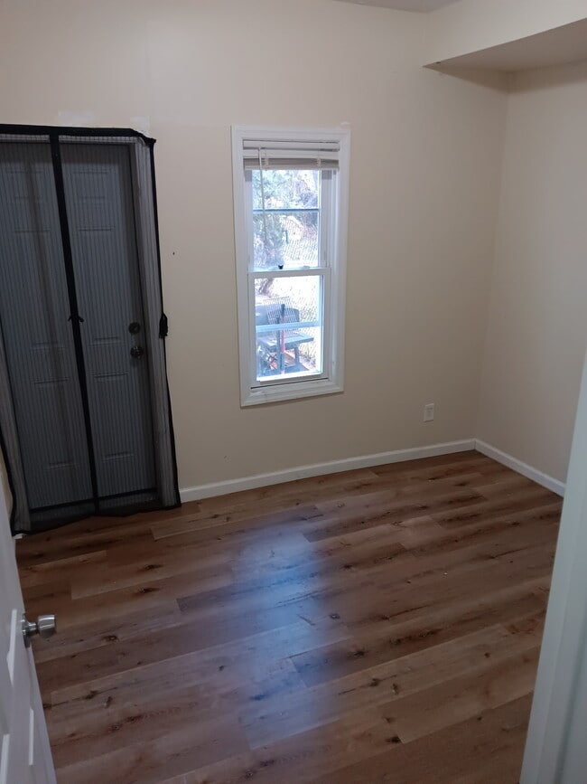 Photo - 449 Pavonia Ave