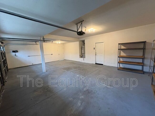 Photo - 2650 S Peppertree St