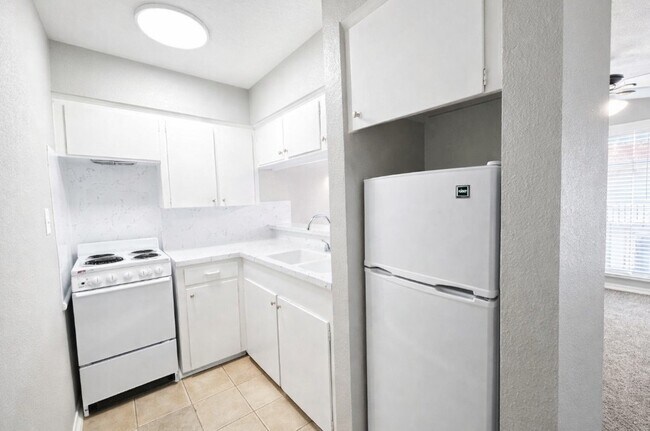 Photo - 414 Marshall St Unit 21