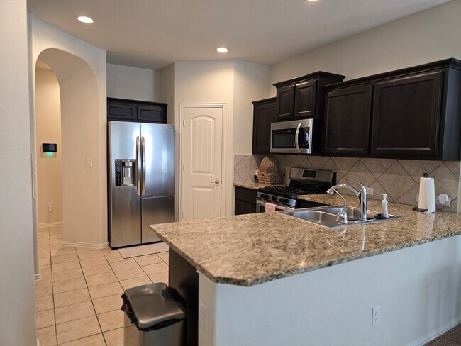 Photo - 6911 Longfellow Ranch Rd