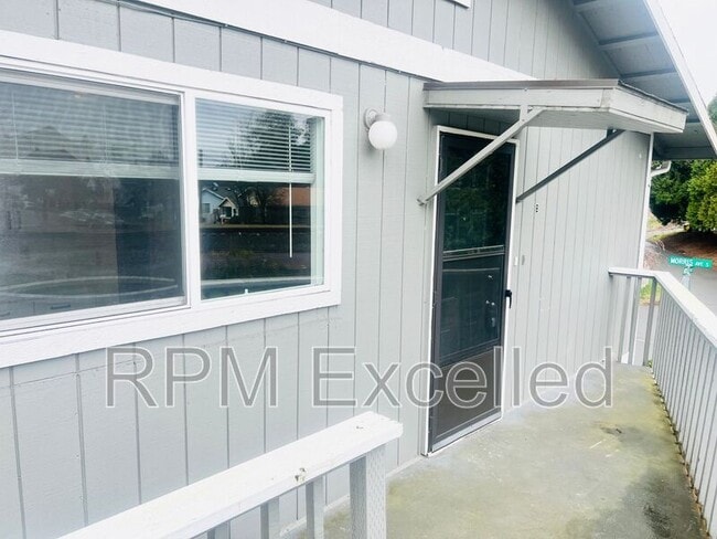 Photo - 475 Houser Way S Unidad B