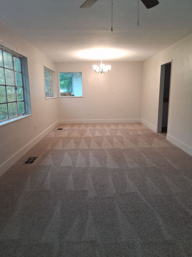 Photo - Nice 3 Bed 2 Bath South Jackson Rental on Oak Forest Dr
