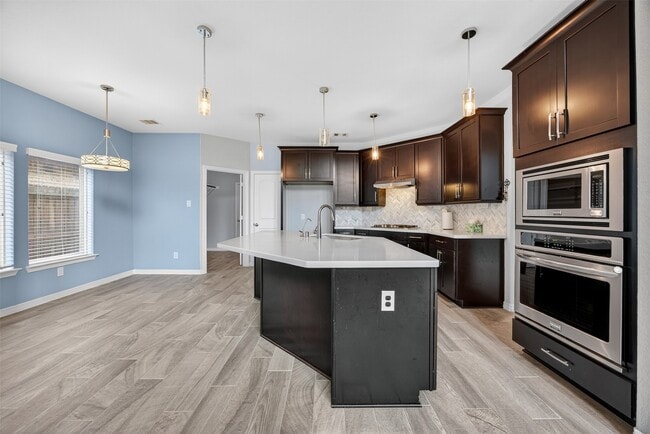 Photo - 11022 Honeysuckle Haven Dr