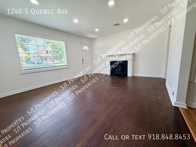 Photo - 1240 S Quebec Ave