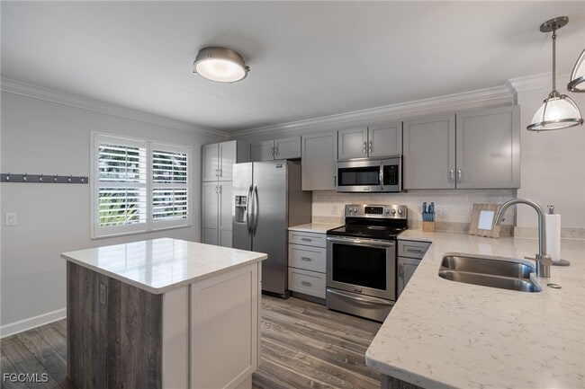 Photo - 3021 Sandpiper Bay Cir Unidad E106