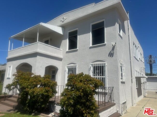 Photo - 5850 Arlington Ave