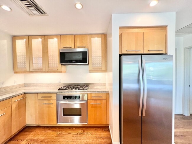 Photo - 2930-2932 E 6th St Unit 6th & Orizaba