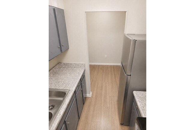 Photo - Richmond Hills Apartments