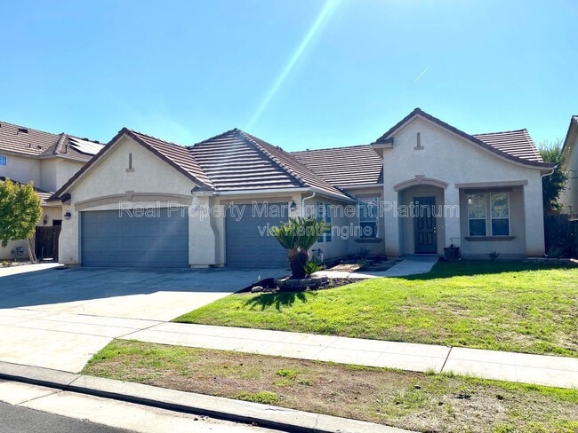 Building Photo - 2916 Roberts Ave