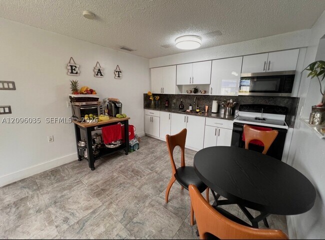 12510 W Golf Dr