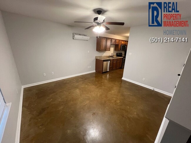 Photo - 226 E Maple St