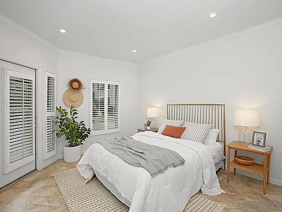 Photo - 620 State St Unidad 11