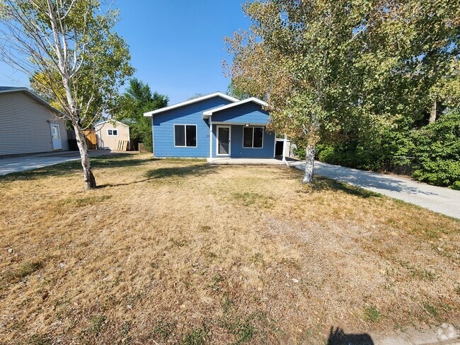 Building Photo - Riverton Rental