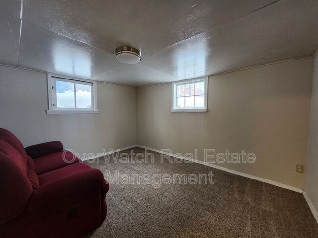 Photo - 1550 Medfra St