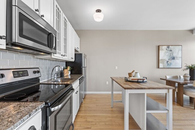 Photo - The Barker Building