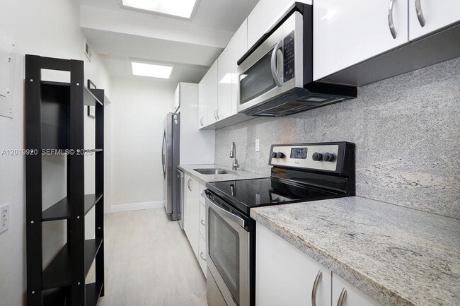 Photo - 100 Lincoln Rd Unit 330