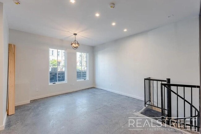 Photo - Rutland Road Unit 1F