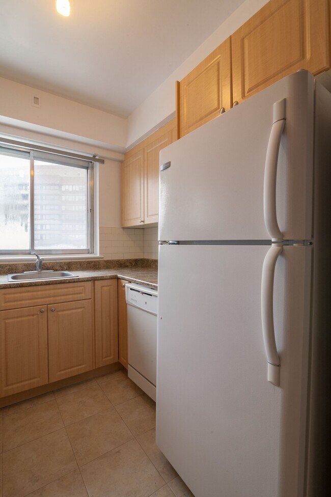 Photo - 3555 Chem. de la Côte-des-Neiges Unit 2316