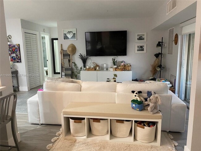 Photo - 2201 Brickell Ave