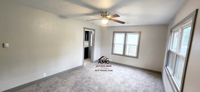 Photo - 304 E Cofield St