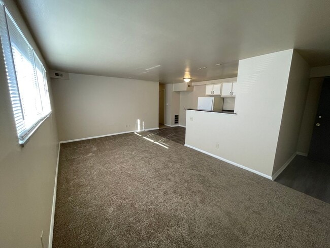 Photo - 60 - ADDISON APARTMENTS