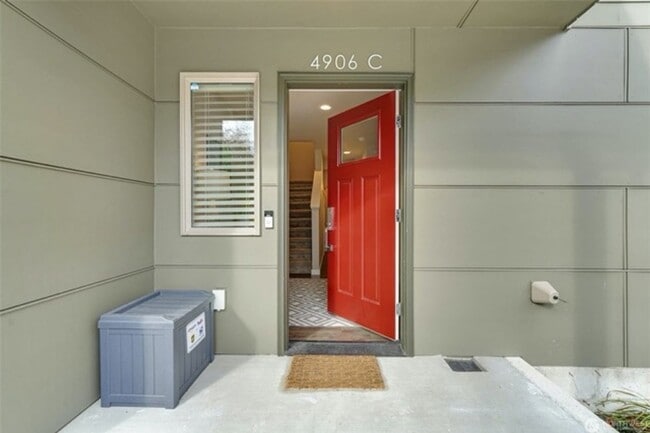 Photo - 4bd/2.75ba Seattle Townhome