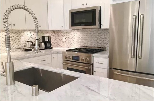 Photo - 9005 Cynthia St Unidad 119