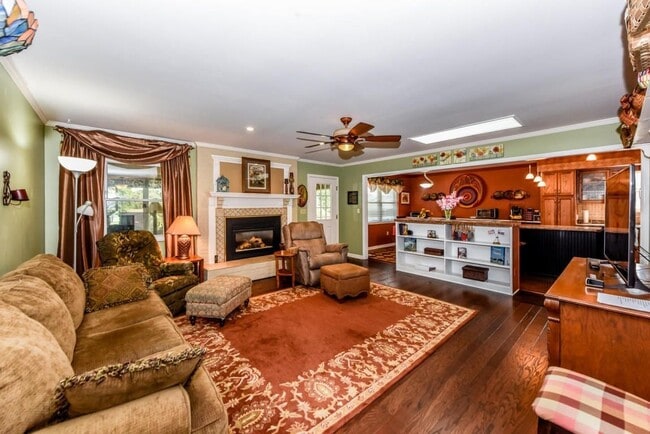 Photo - 1313 Carowinds Cir
