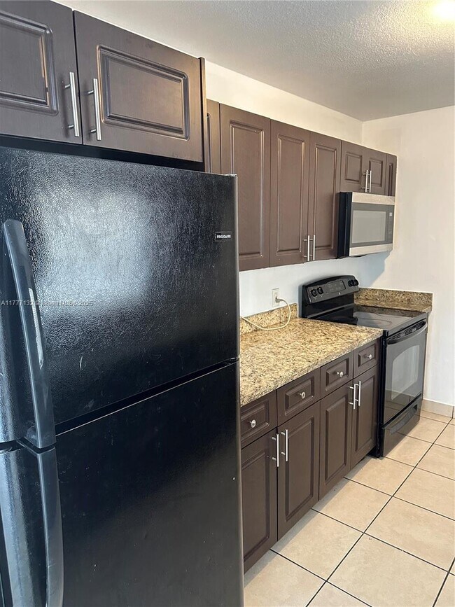 Photo - 210 NW 18th St